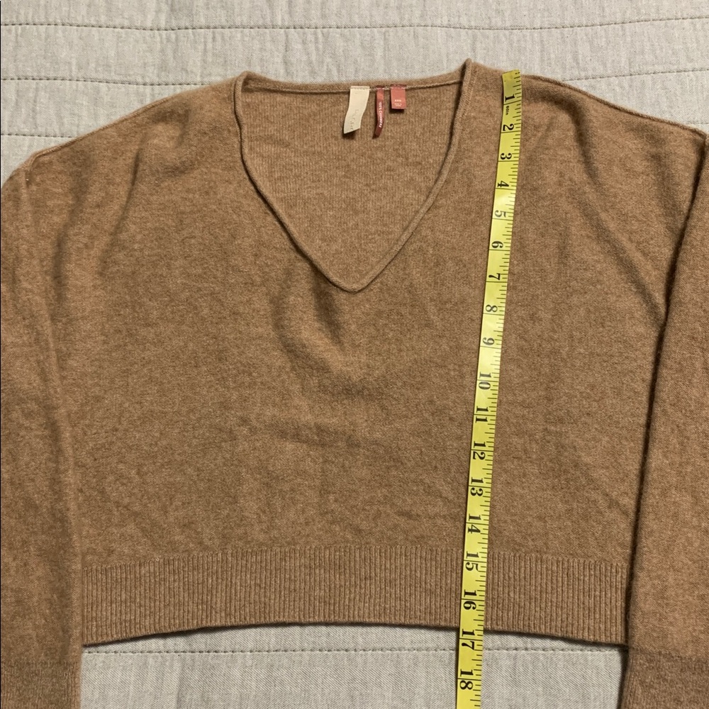 Pilcro Women V-Neck Cropped XXSP Deep Tan Cashmere Sweater Boxy Minimalist Q - Picture 11 of 11